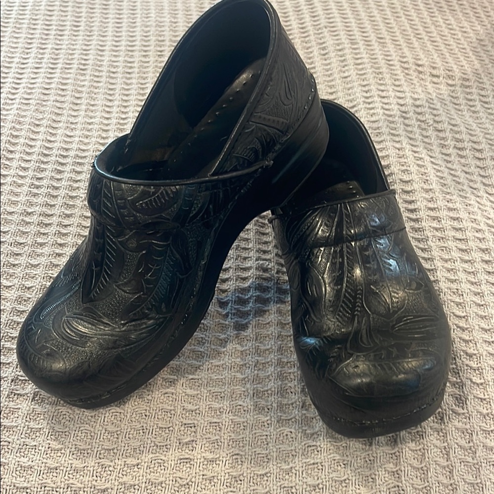 Dansko professional clogs. Size 40 (9.5).